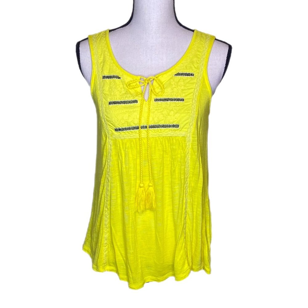 Crown & Ivy Sleeveless Yellow Pullover Top Size XS